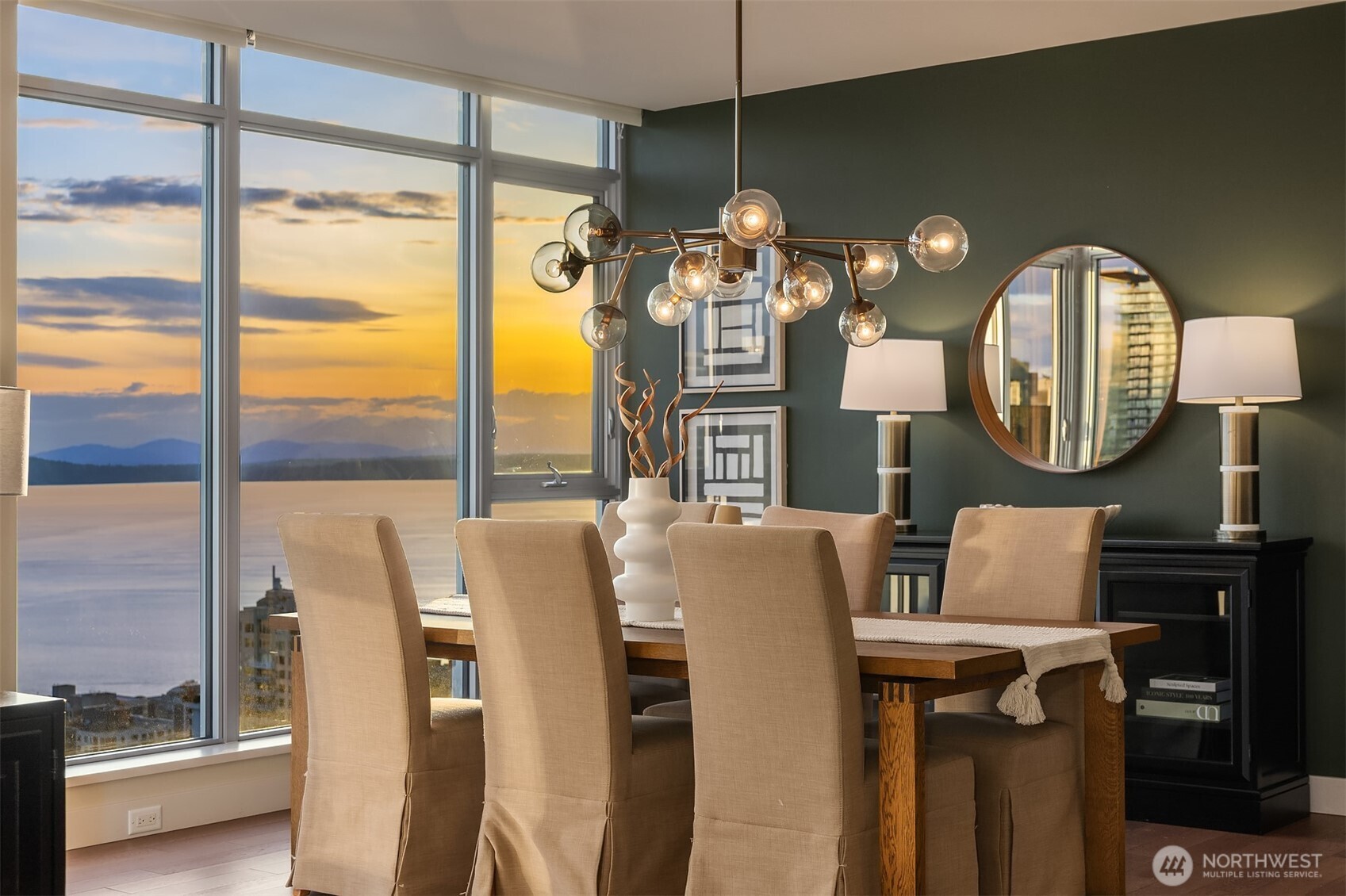 583 Battery Street #3406N, Seattle, WA 98121