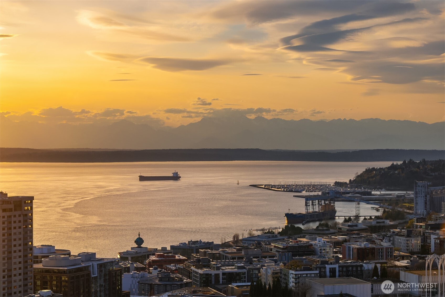 583 Battery Street #3406N, Seattle, WA 98121