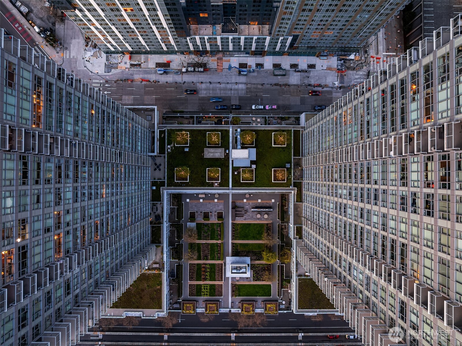 583 Battery Street #3406N, Seattle, WA 98121