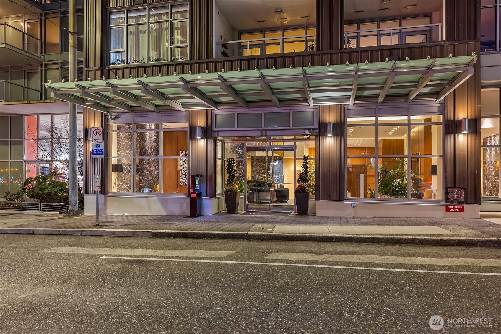 583 Battery Street #3406N, Seattle, WA 98121