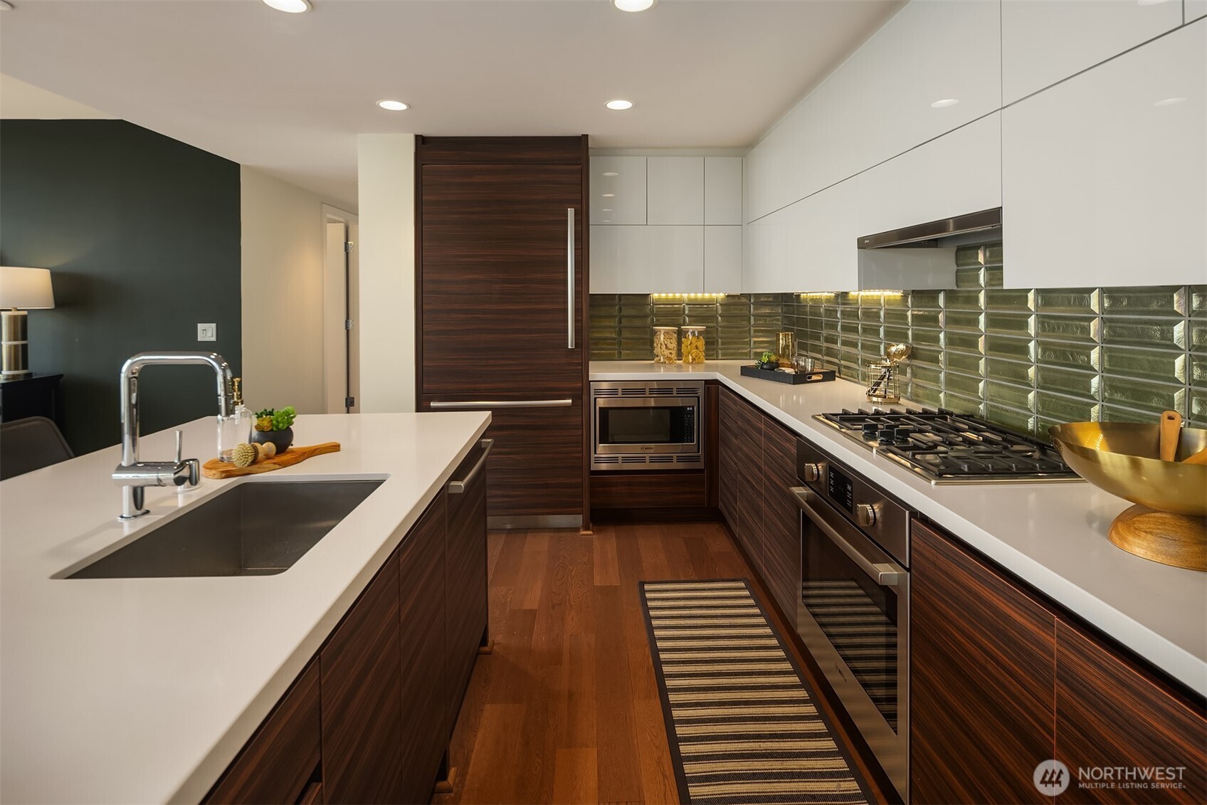 583 Battery Street #3406N, Seattle, WA 98121