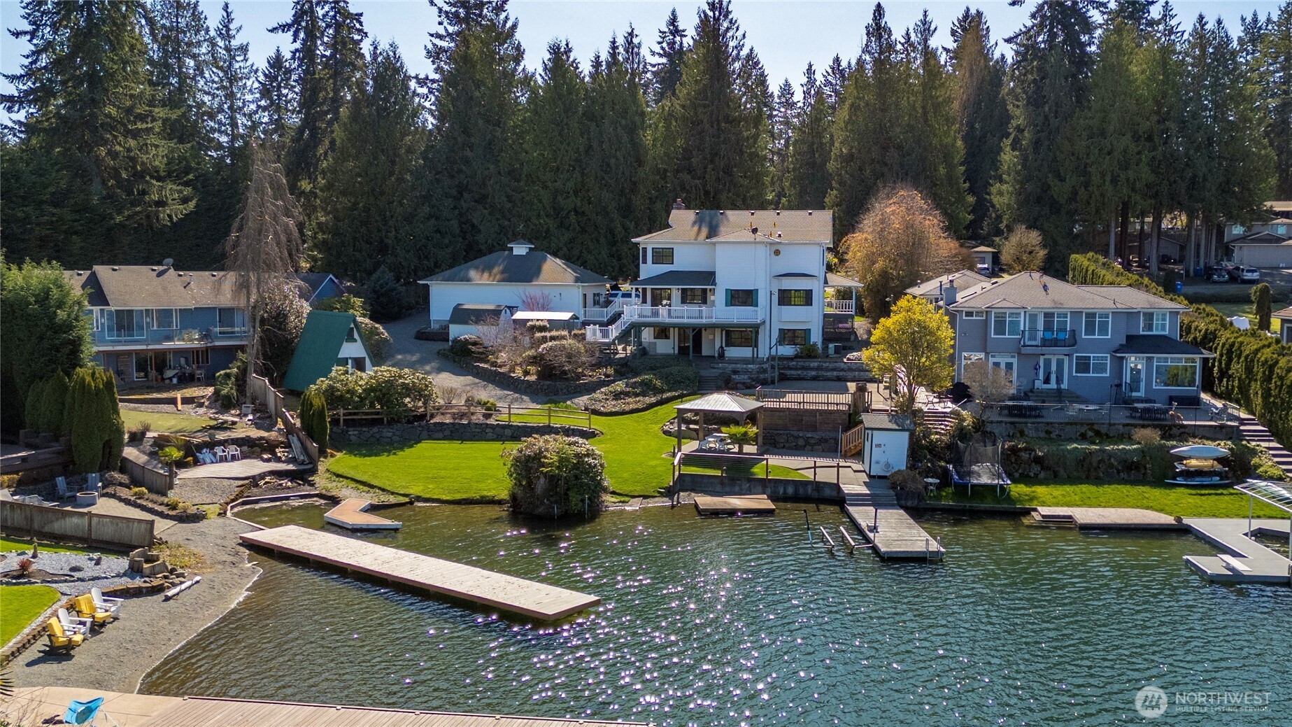 4217 Lakeridge Drive E, Lake Tapps, WA 98391