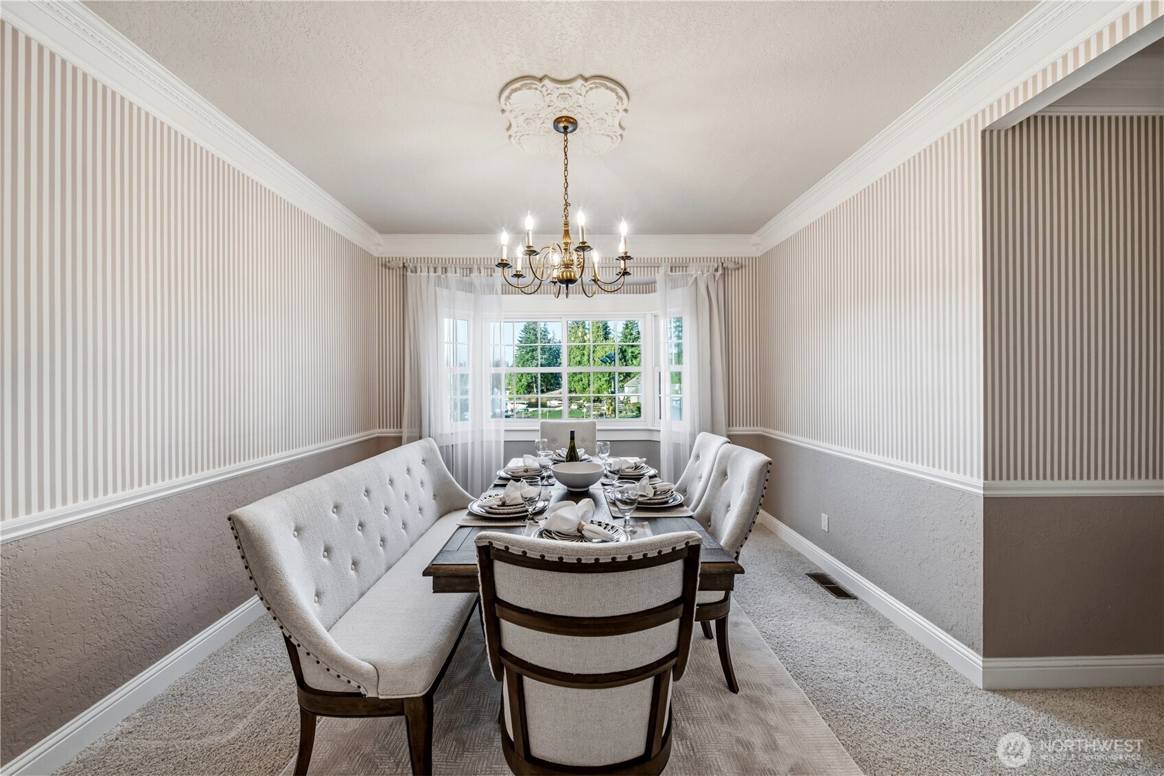 4217 Lakeridge Drive E, Lake Tapps, WA 98391