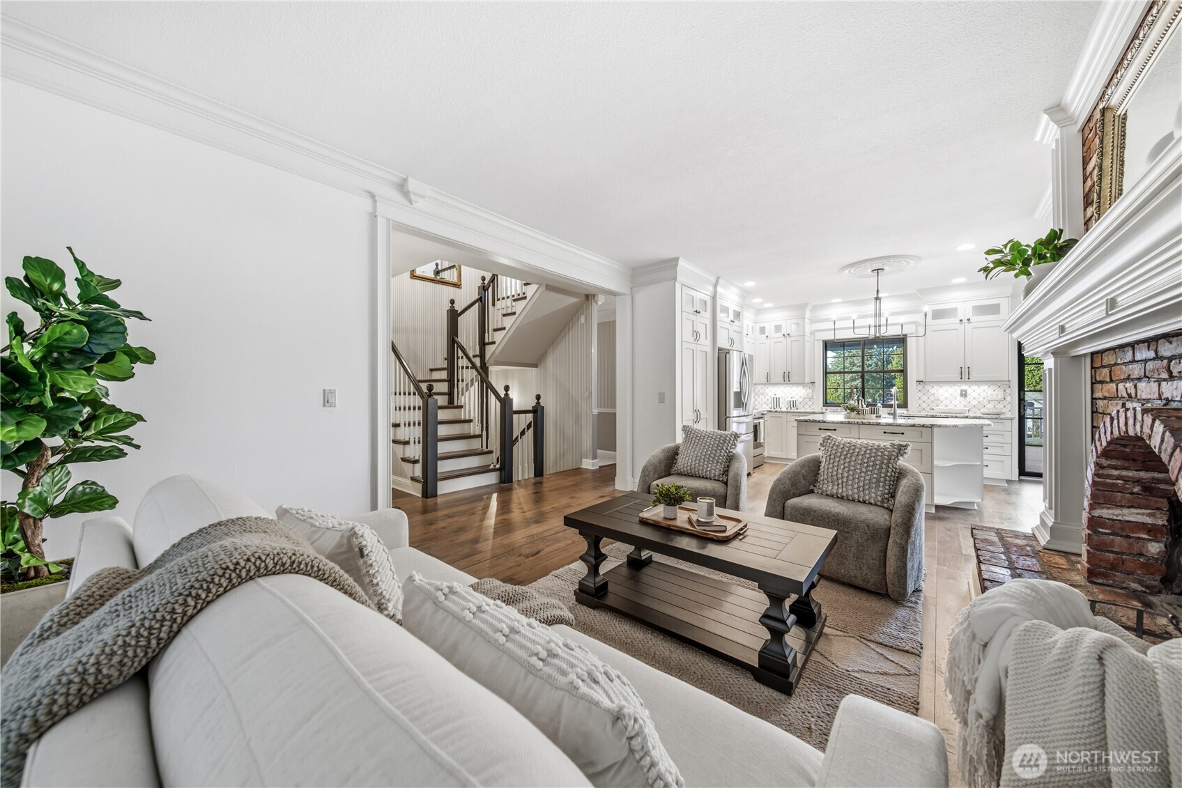 4217 Lakeridge Drive E, Lake Tapps, WA 98391