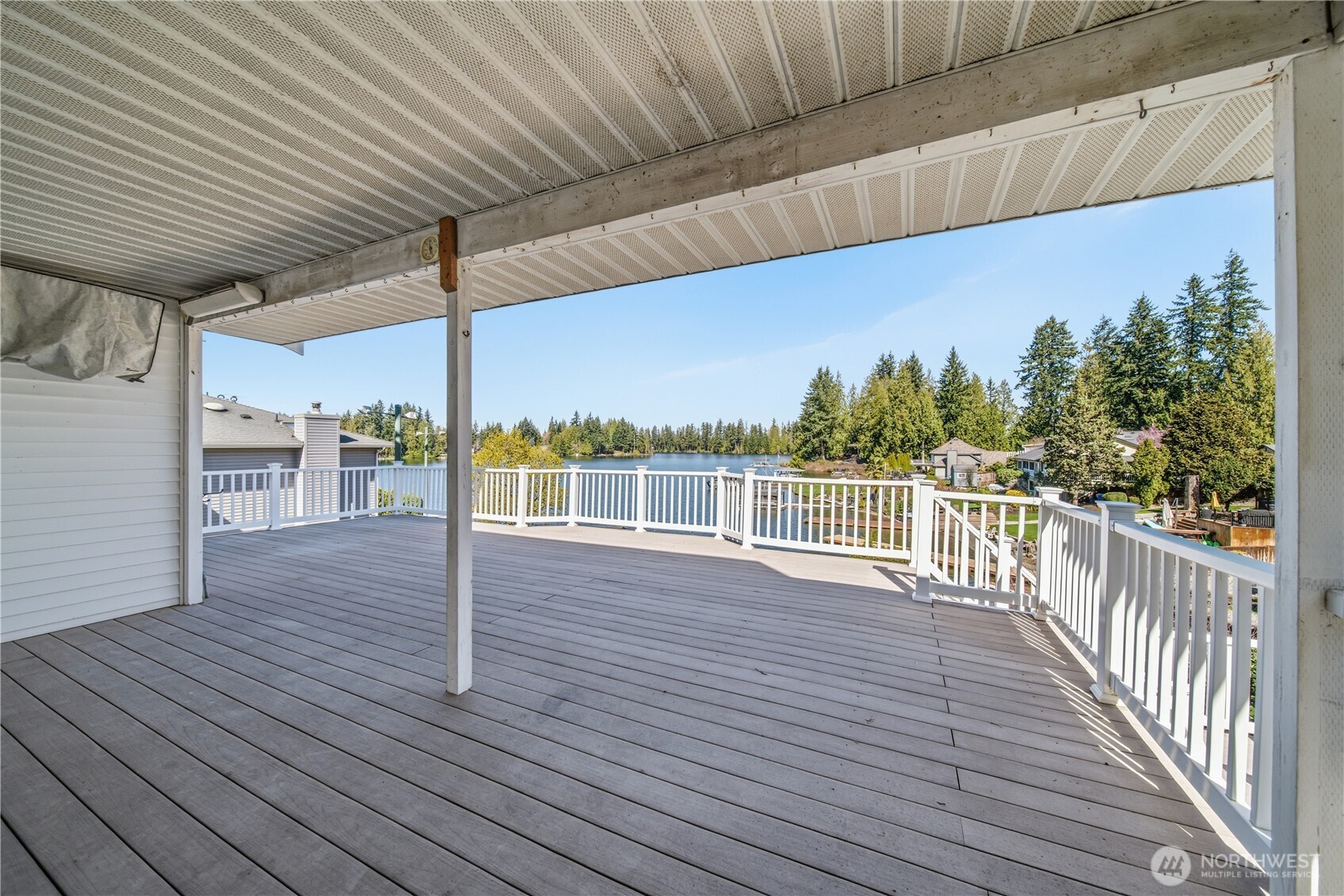 4217 Lakeridge Drive E, Lake Tapps, WA 98391
