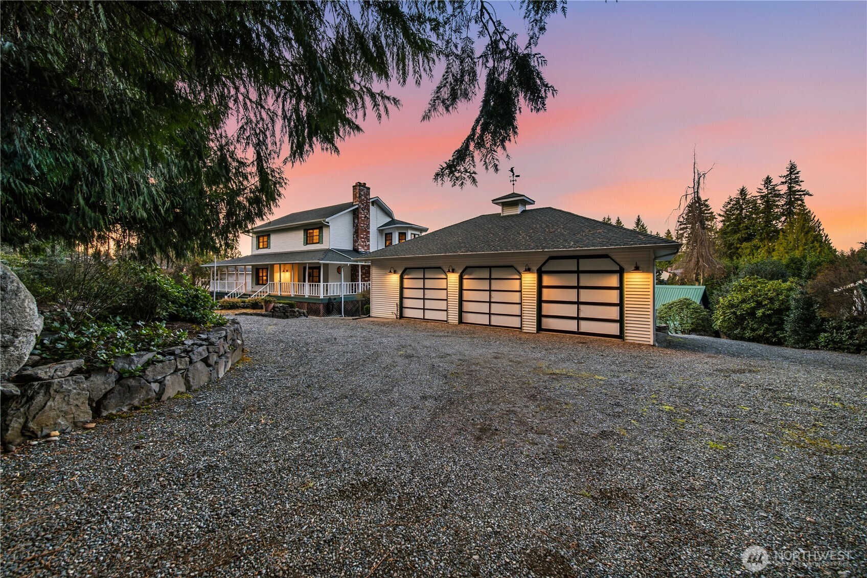 4217 Lakeridge Drive E, Lake Tapps, WA 98391