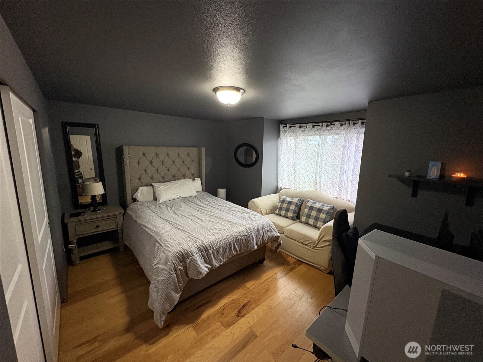 10050 19th Avenue SW, Seattle, WA 98146