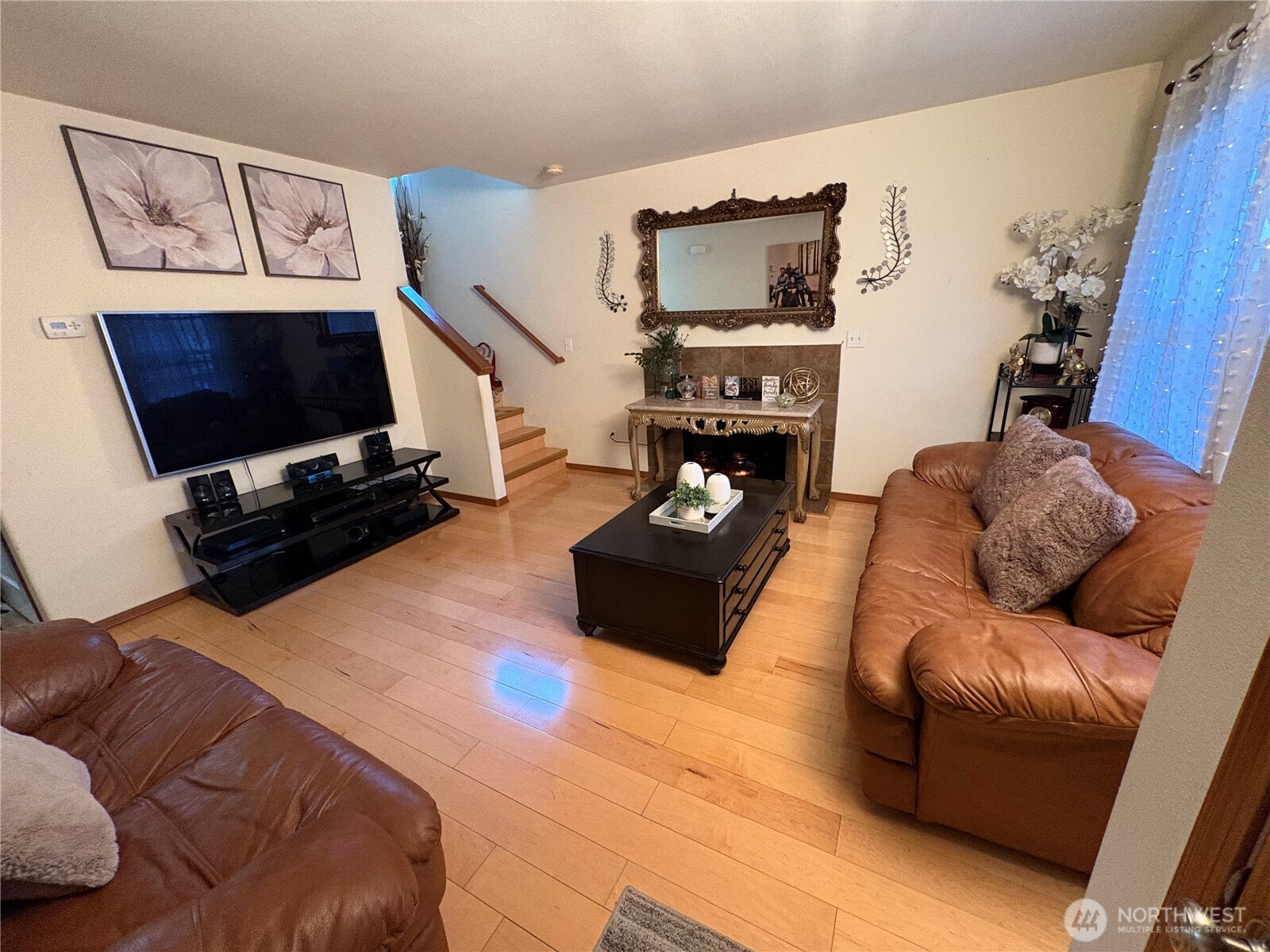 10050 19th Avenue SW, Seattle, WA 98146