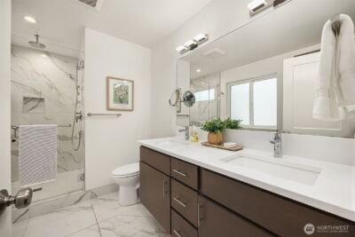 2005 Dexter Avenue N #B, Seattle, WA 98109 - Photo 15