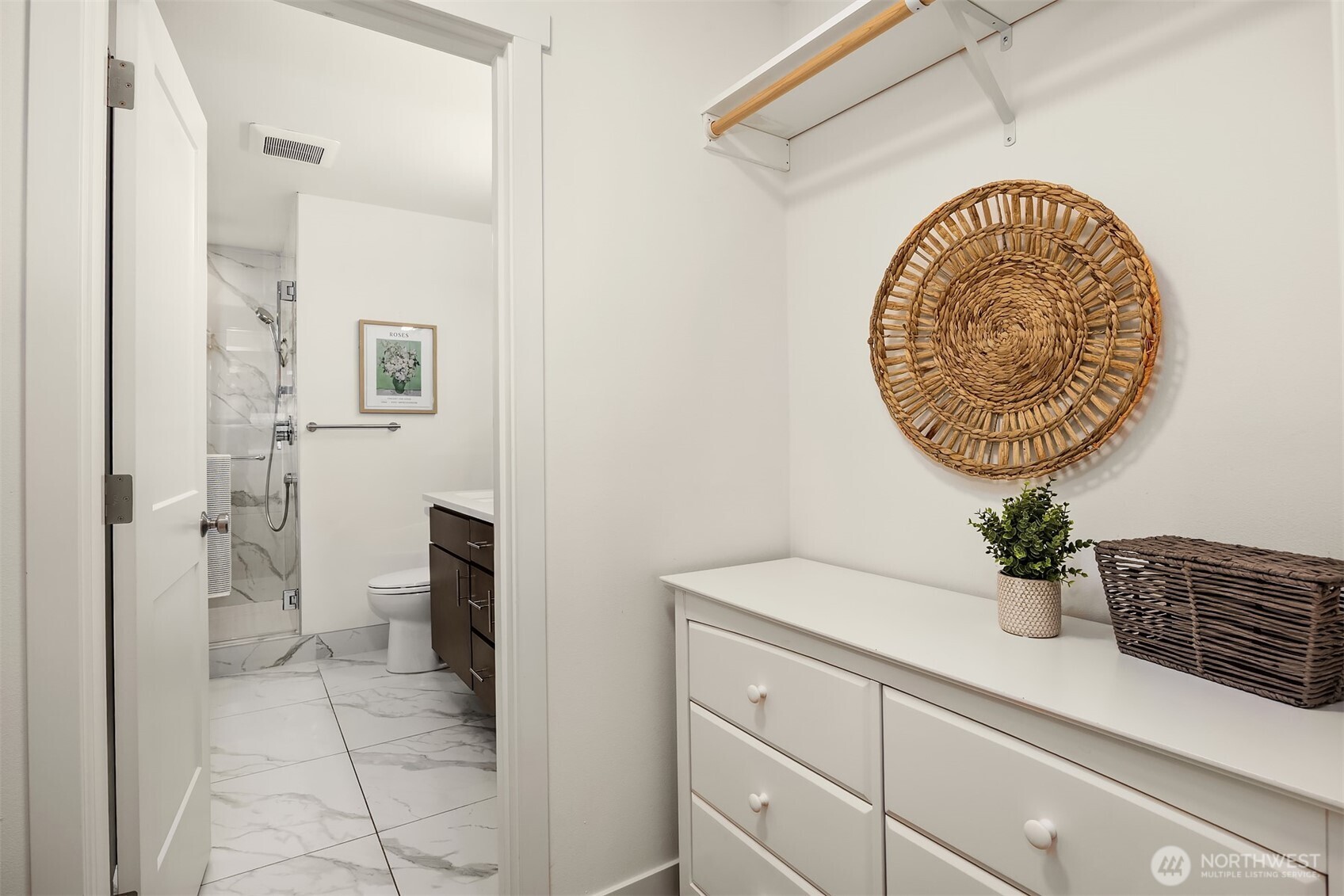 2005 Dexter Avenue N #B, Seattle, WA 98109