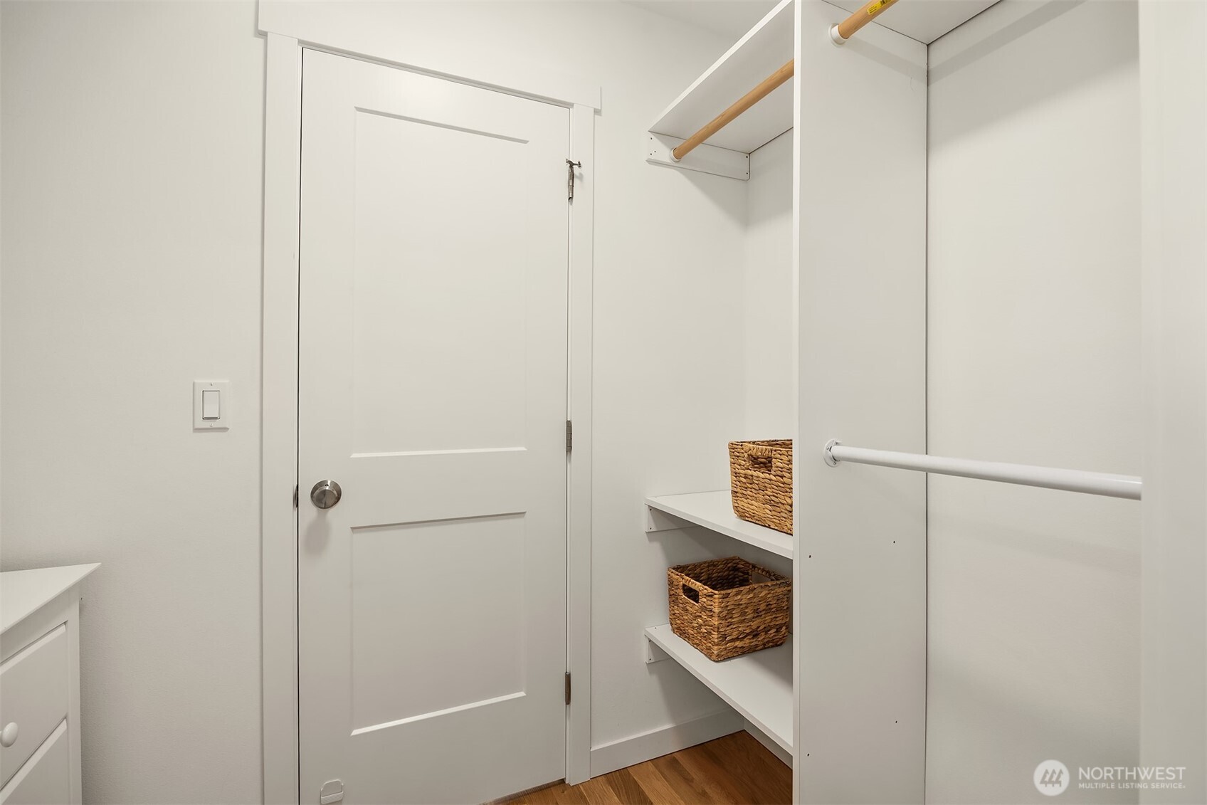 2005 Dexter Avenue N #B, Seattle, WA 98109