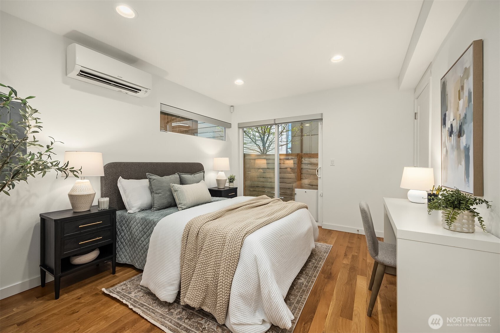 2005 Dexter Avenue N #B, Seattle, WA 98109