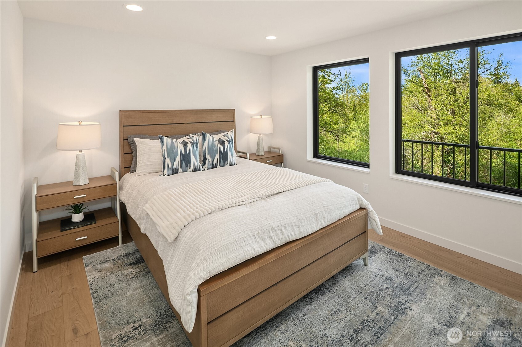 286 118th Avenue SE, Bellevue, WA 98005