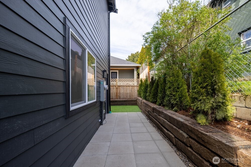 4725 S Findlay Street , Seattle, WA 98118