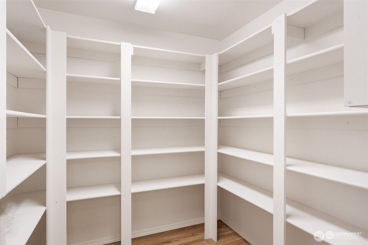 1094 SW Depot Court , Port Orchard, WA 98367