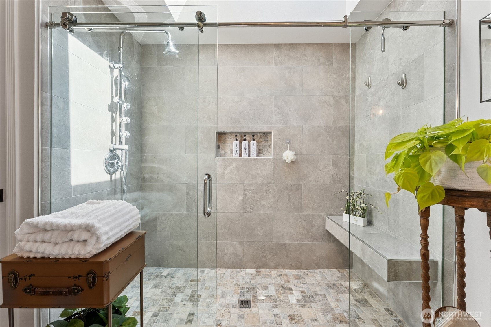 1094 SW Depot Court , Port Orchard, WA 98367