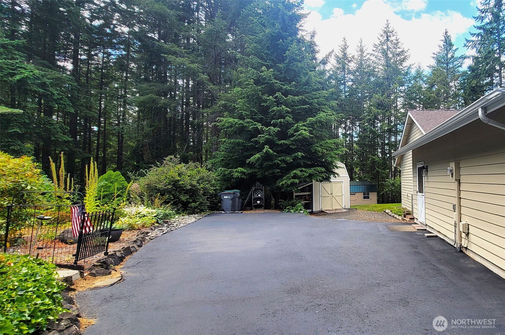 1094 SW Depot Court , Port Orchard, WA 98367