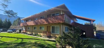 226 Cedar Ave S, North Bend, WA 98045 - Photo 3