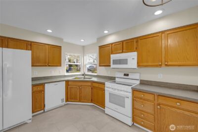 16704 Cobblestone Drive , Lynnwood, WA 98037 - Photo 14