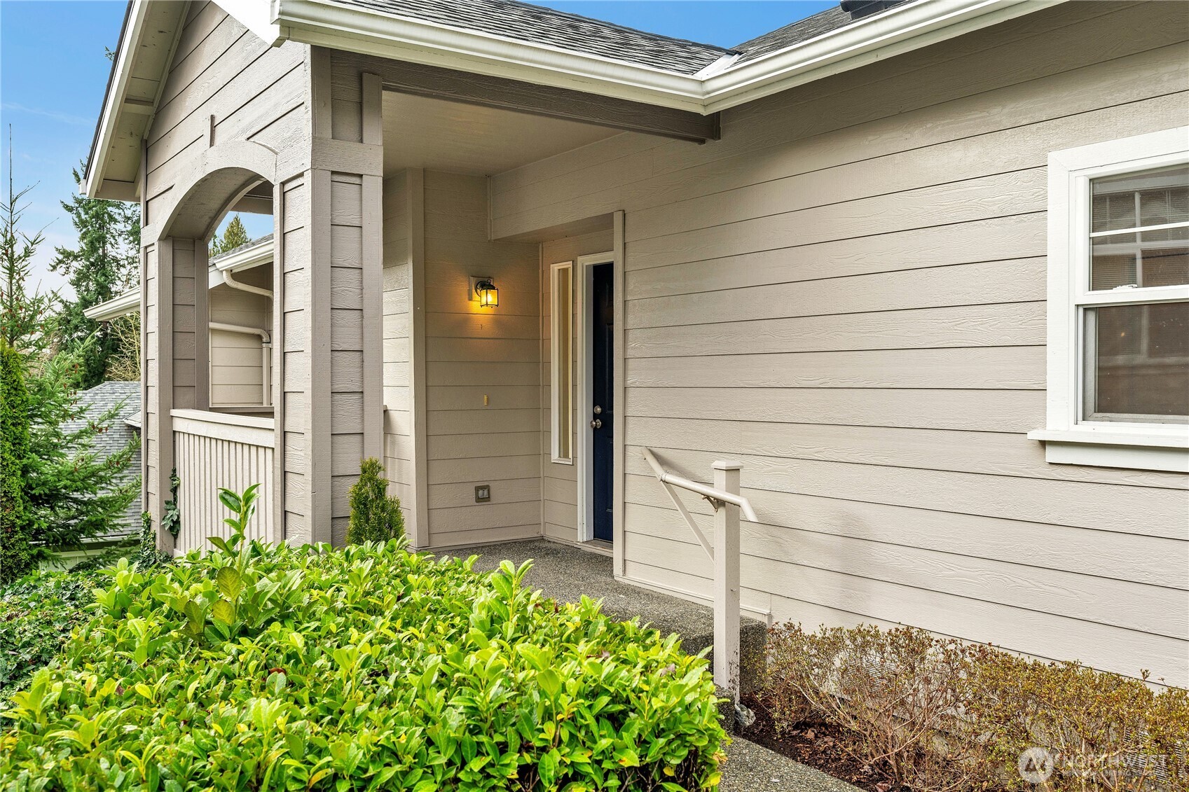 16704 Cobblestone Drive , Lynnwood, WA 98037