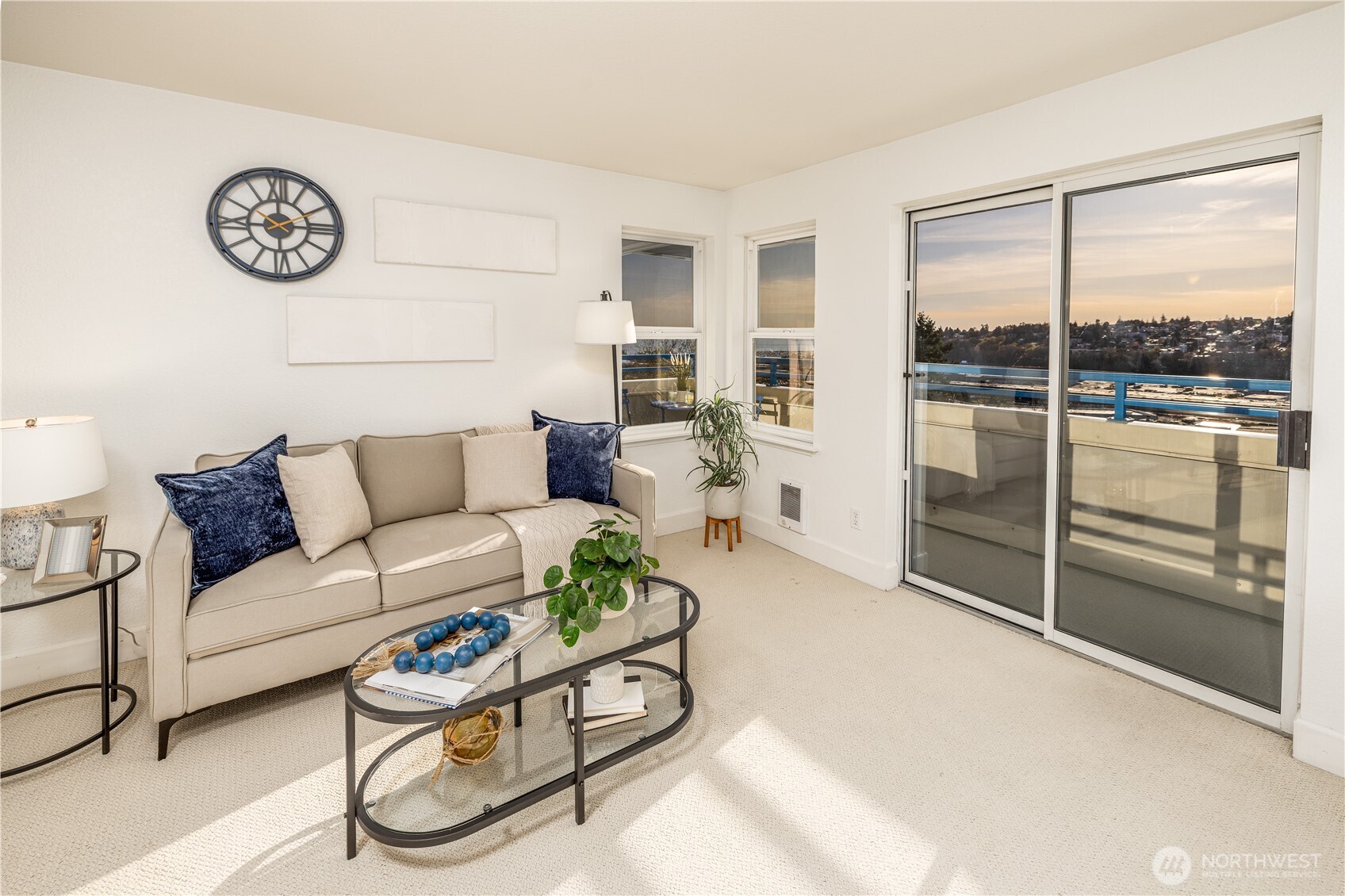 2244 13th Avenue W #410, Seattle, WA 98119