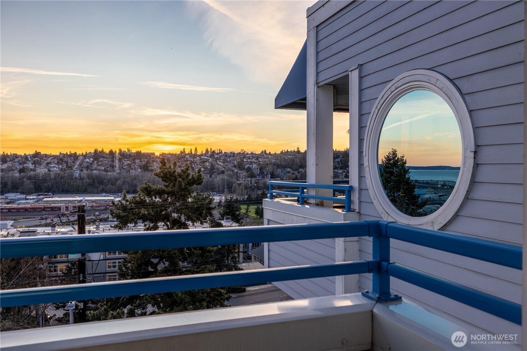 2244 13th Avenue W #410, Seattle, WA 98119