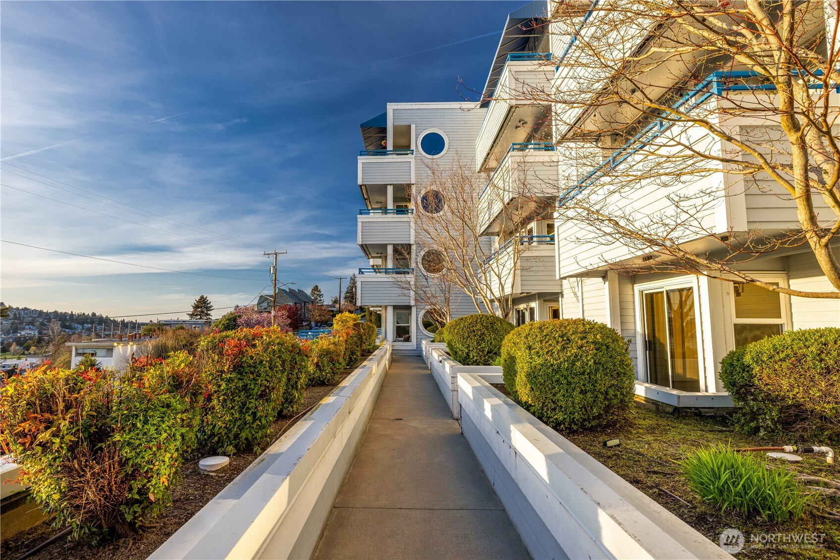 2244 13th Avenue W #410, Seattle, WA 98119