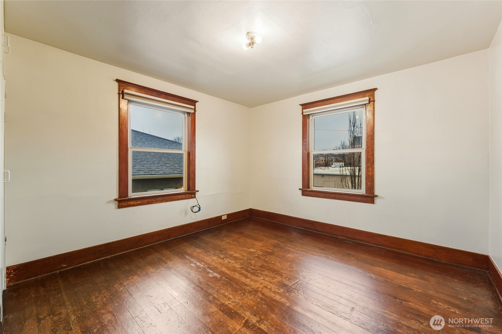 1055 E E ISAACS Avenue E, Walla Walla, WA 99362