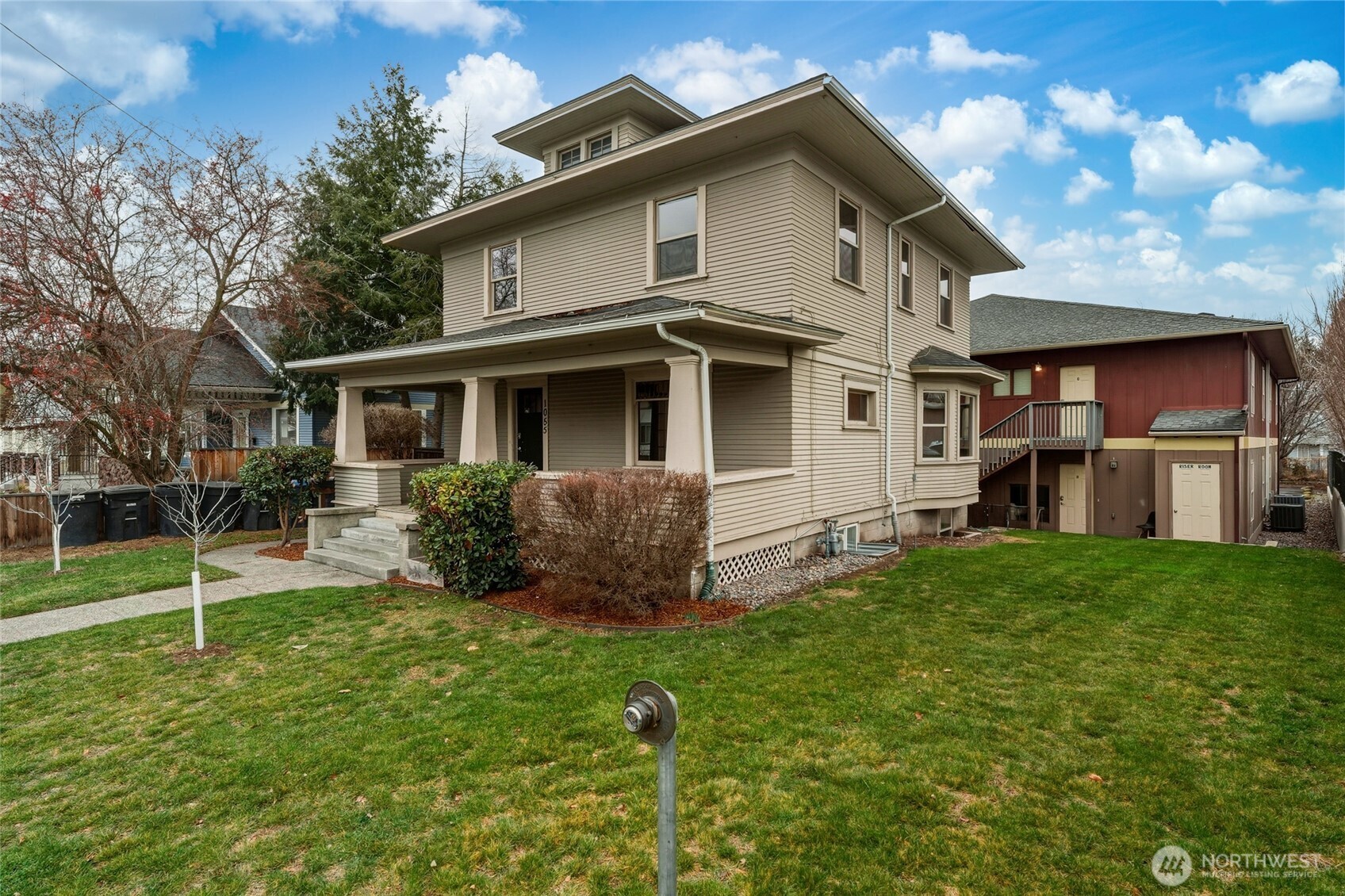 1055 E E ISAACS Avenue E, Walla Walla, WA 99362