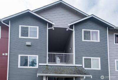 1651 SW Mulberry #E303, Oak Harbor, WA 98277