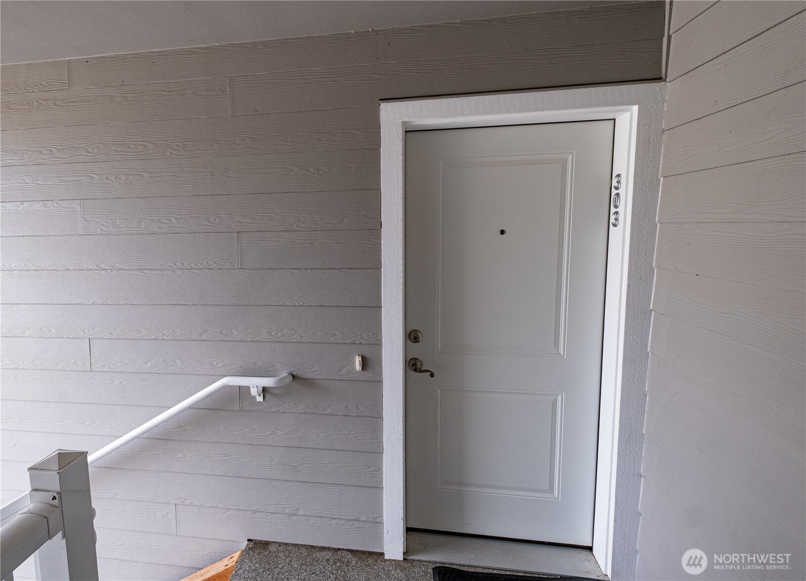 1651 SW Mulberry #E303, Oak Harbor, WA 98277