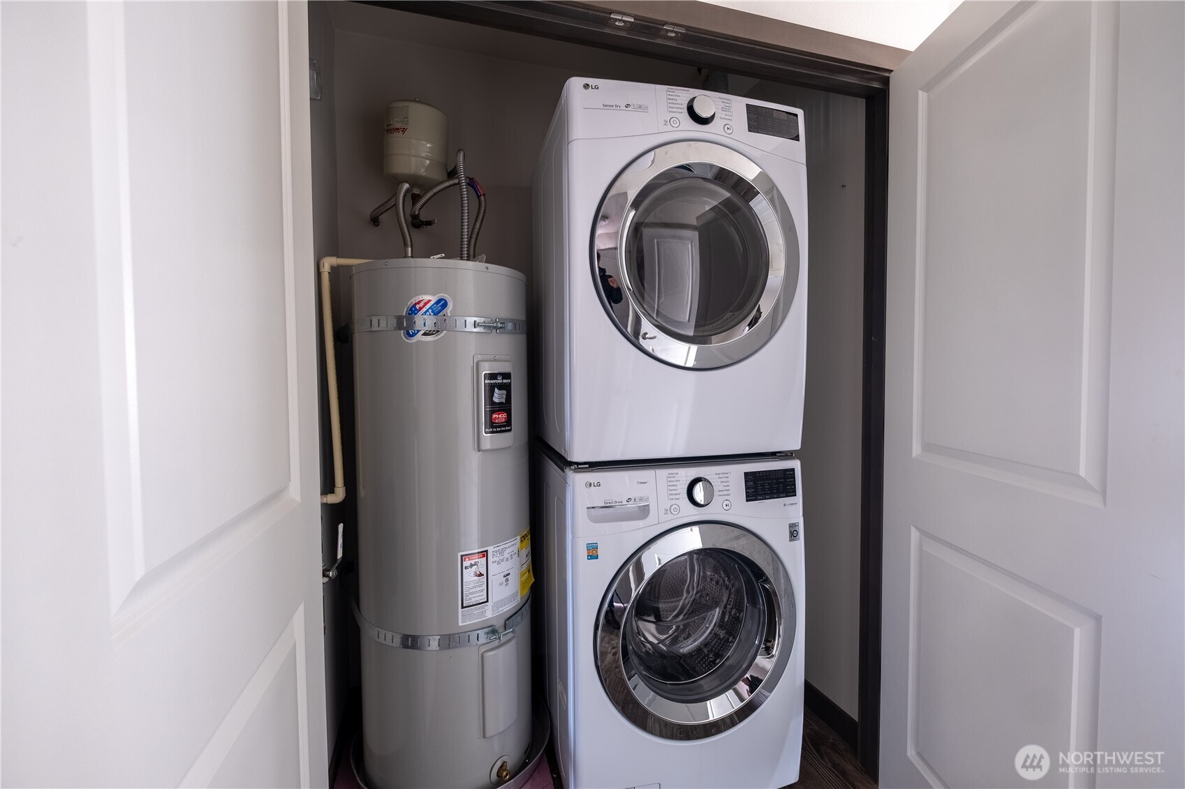 1651 SW Mulberry #E303, Oak Harbor, WA 98277