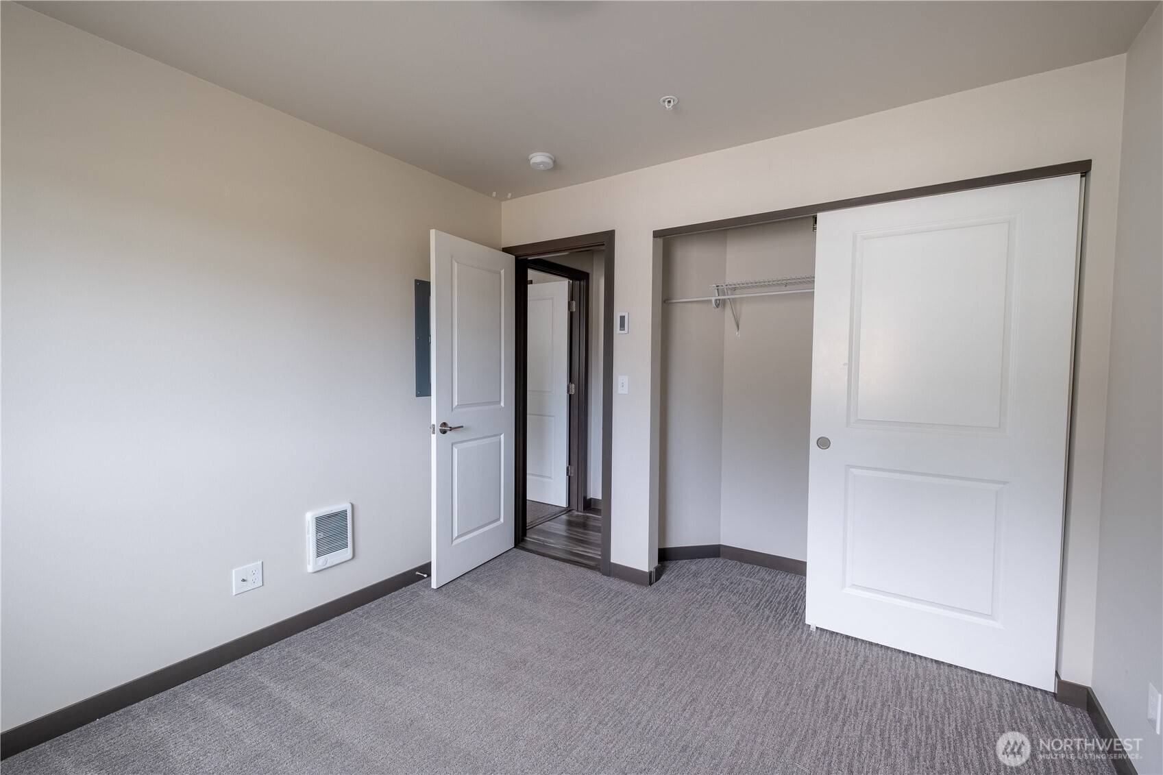 1651 SW Mulberry #E303, Oak Harbor, WA 98277