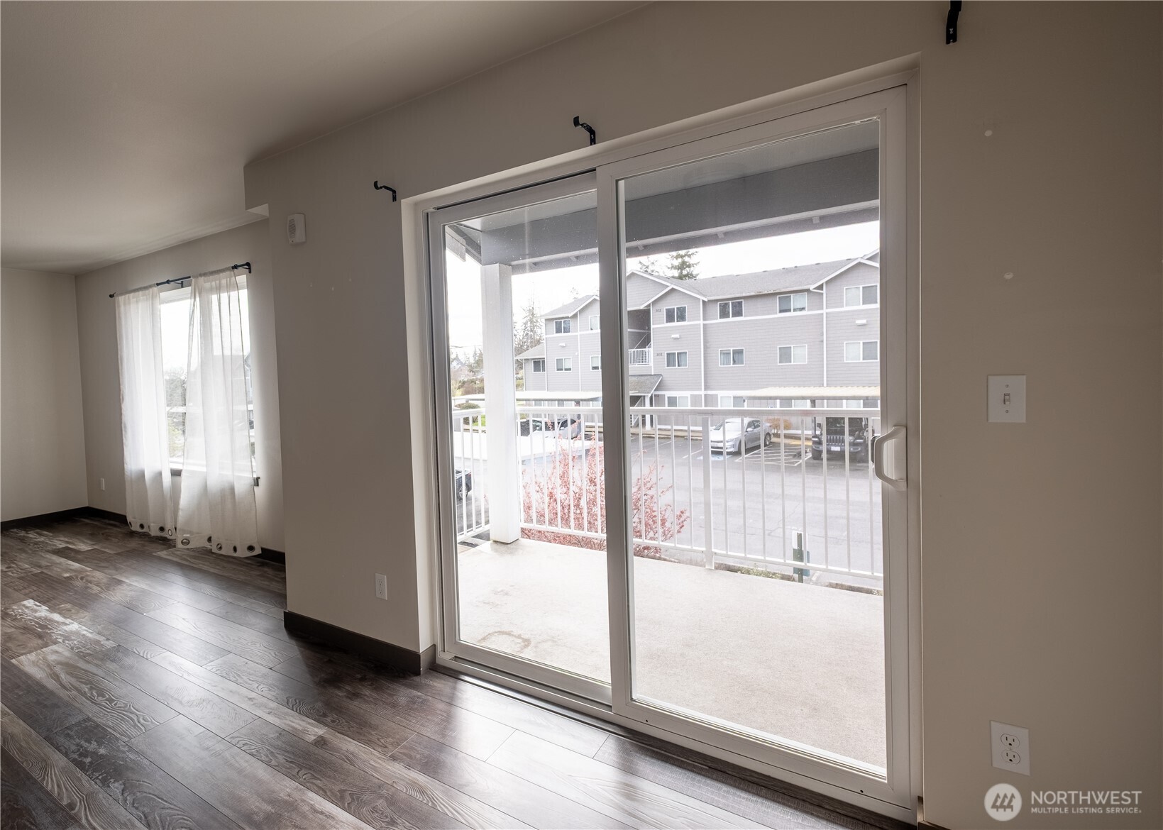 1651 SW Mulberry #E303, Oak Harbor, WA 98277