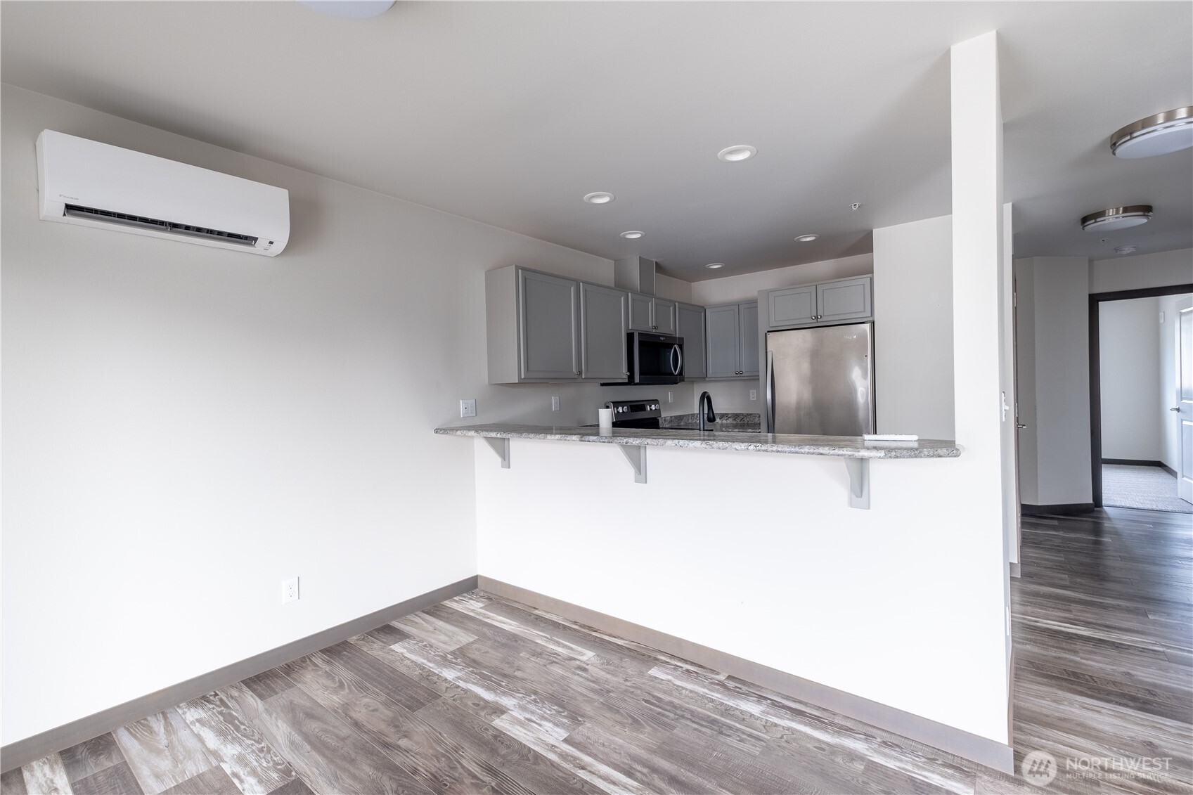 1651 SW Mulberry #E303, Oak Harbor, WA 98277