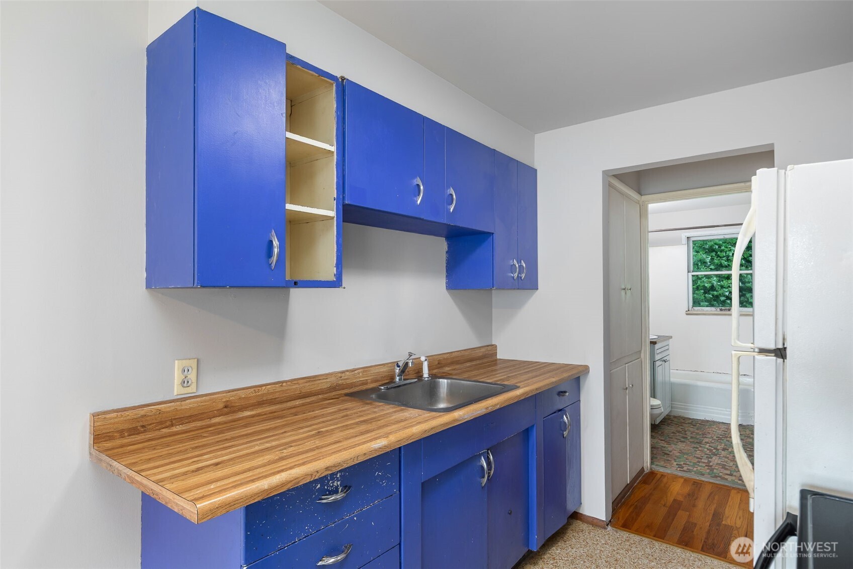 10450 Alderbrook Place NW, Seattle, WA 98177