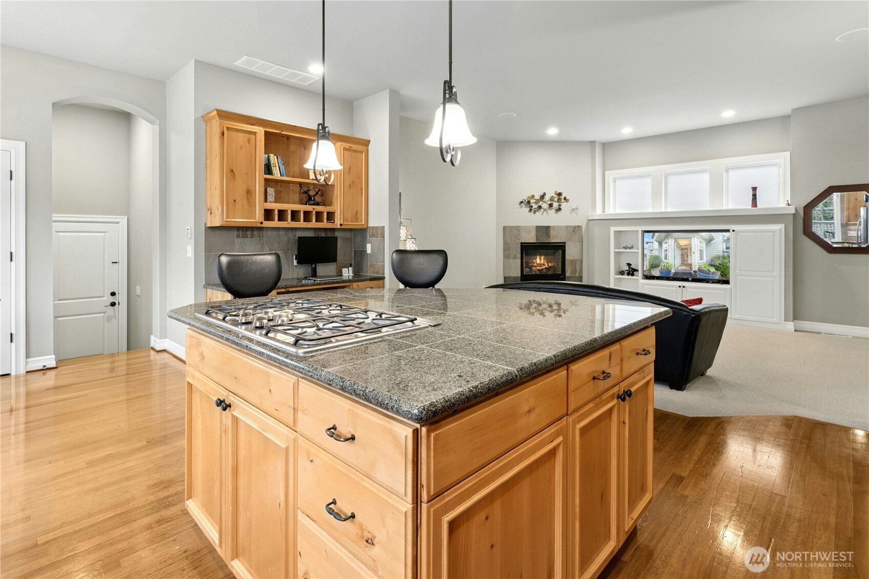 2411 30th Avenue NE, Issaquah, WA 98029