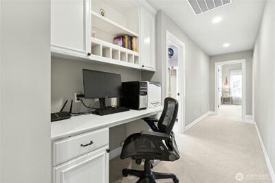 2411 30th Avenue NE, Issaquah, WA 98029 - Photo 27