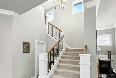 2411 30th Avenue NE, Issaquah, WA 98029 - Photo 3