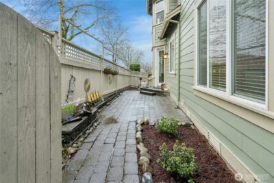 2411 30th Avenue NE, Issaquah, WA 98029 - Photo 35