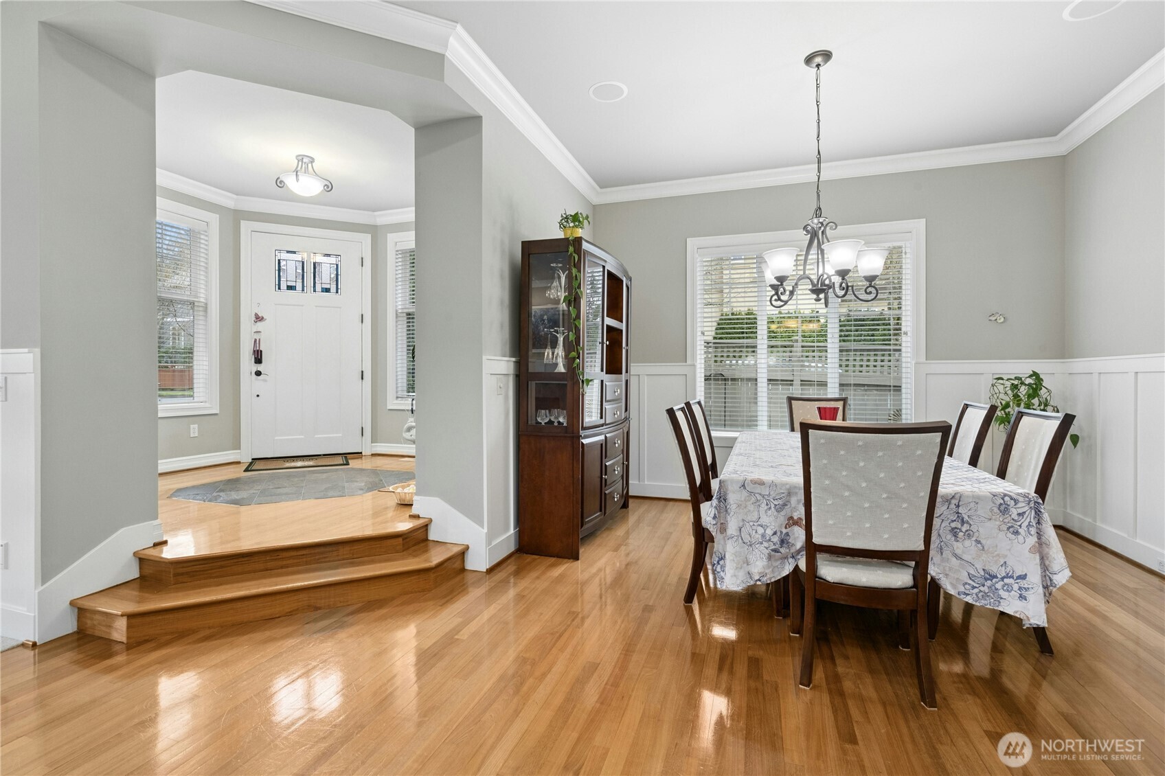 2411 30th Avenue NE, Issaquah, WA 98029