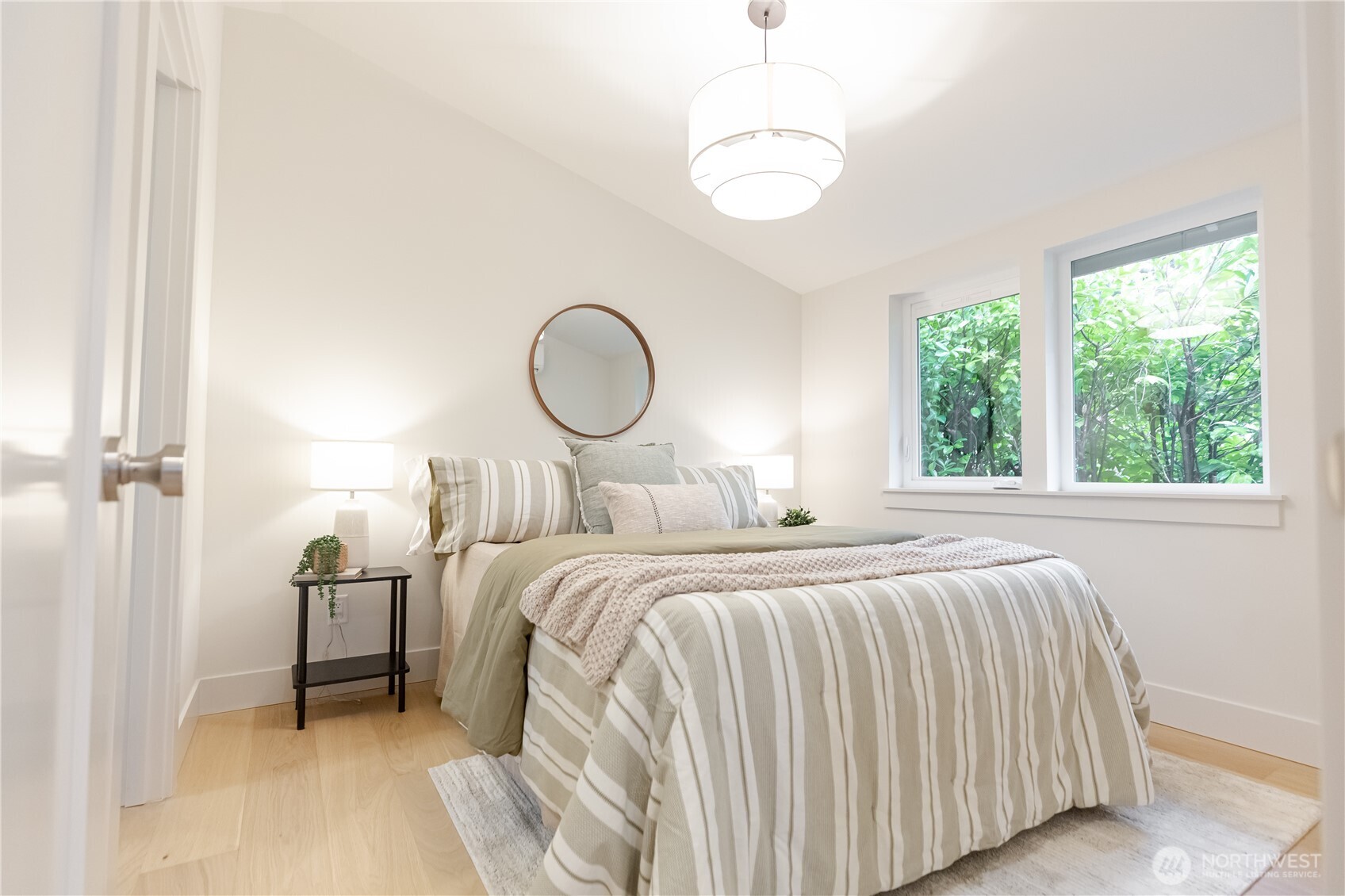 1528 25th Avenue , Seattle, WA 98122