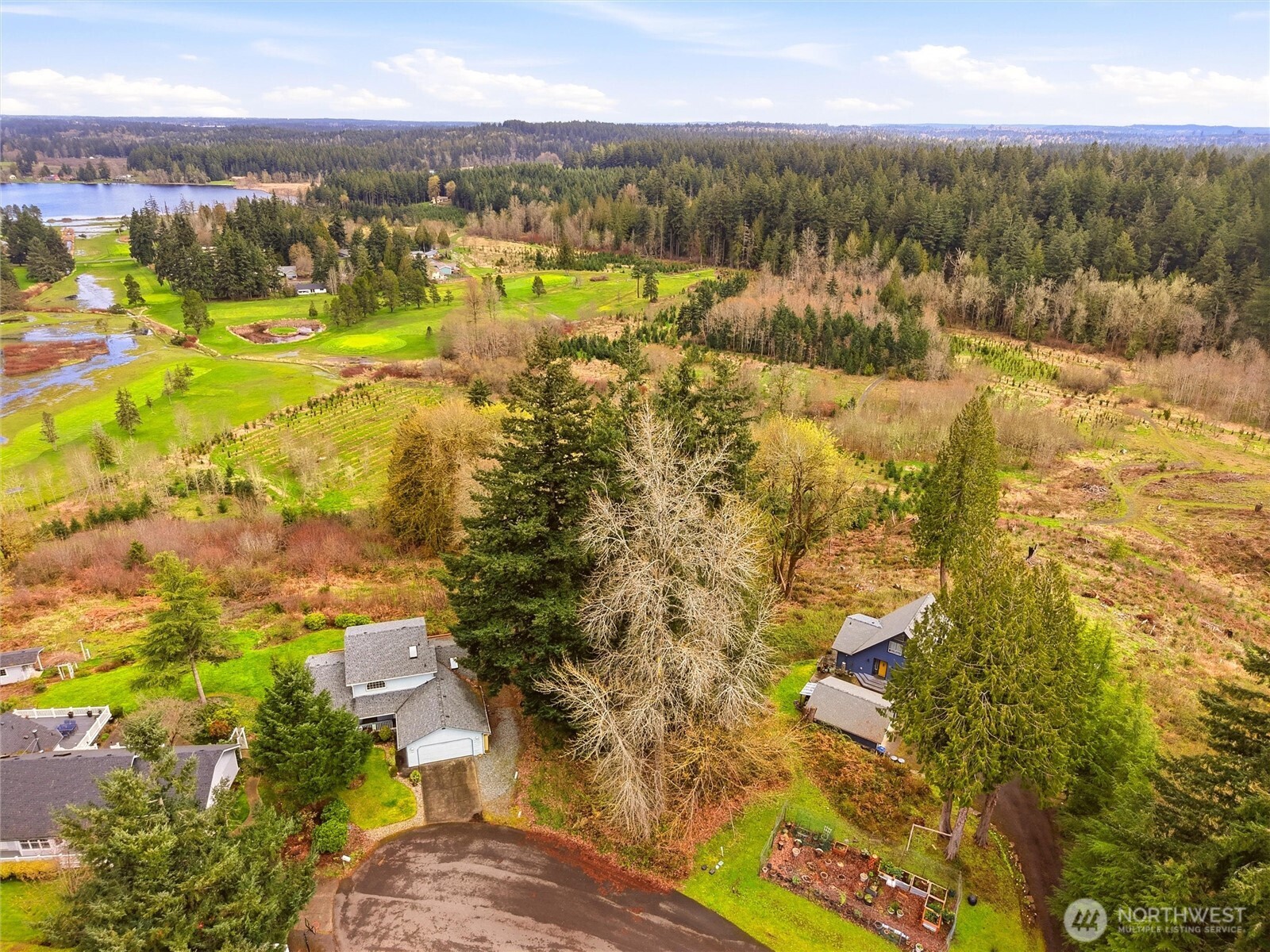 2411 Lakeview Court SW, Olympia, WA 98512