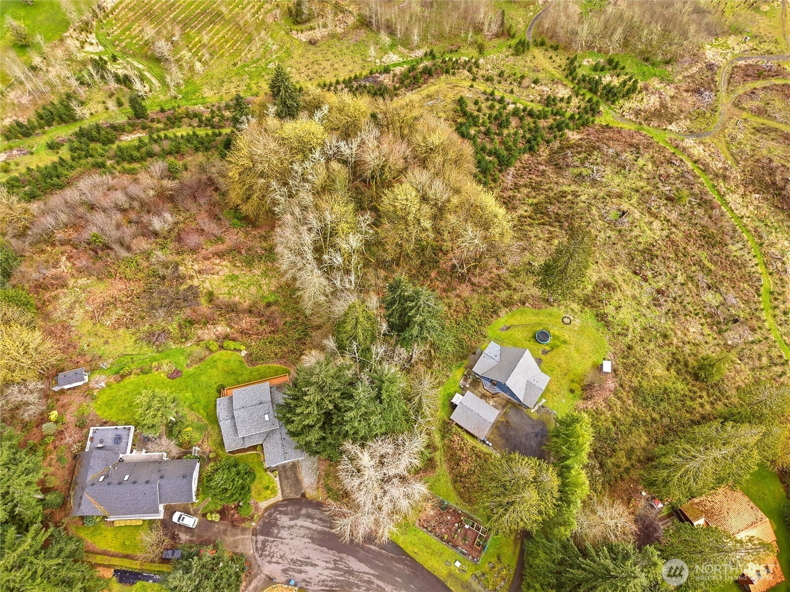 2411 Lakeview Court SW, Olympia, WA 98512