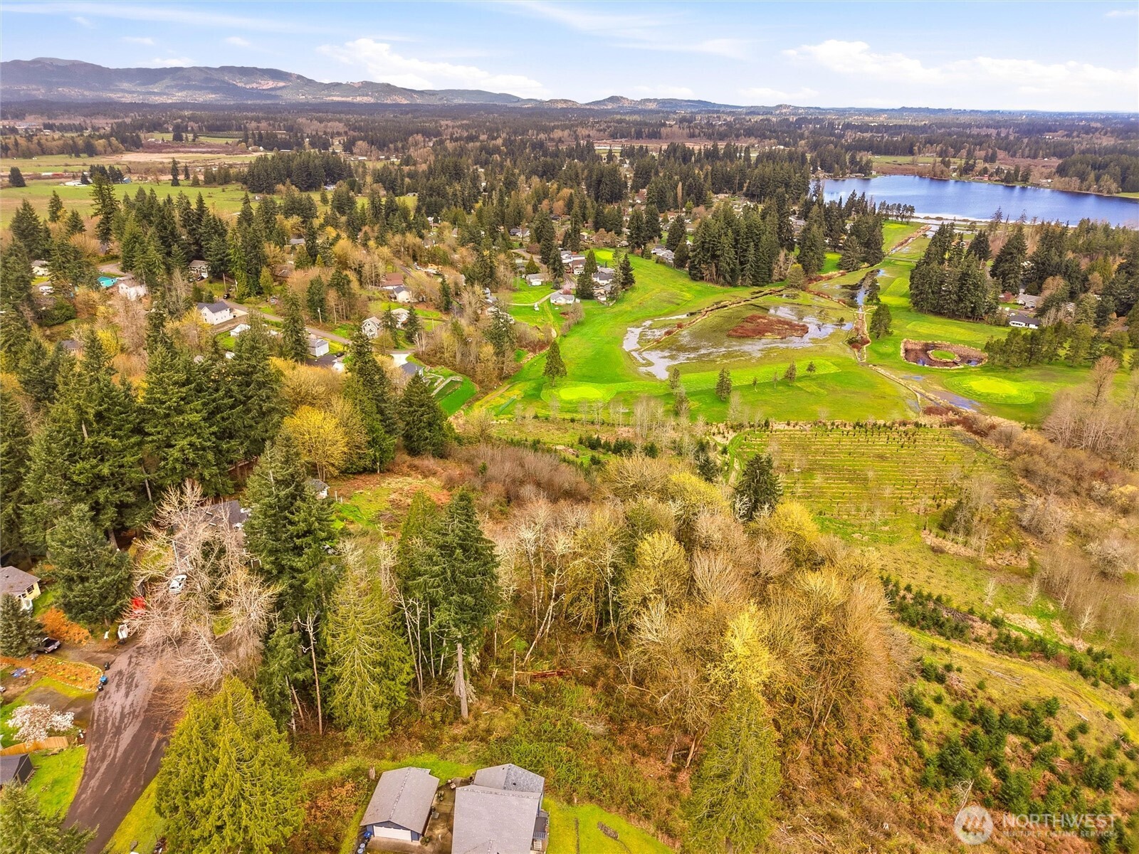 2411 Lakeview Court SW, Olympia, WA 98512