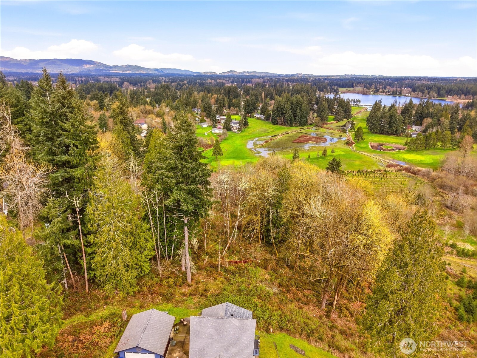 2411 Lakeview Court SW, Olympia, WA 98512