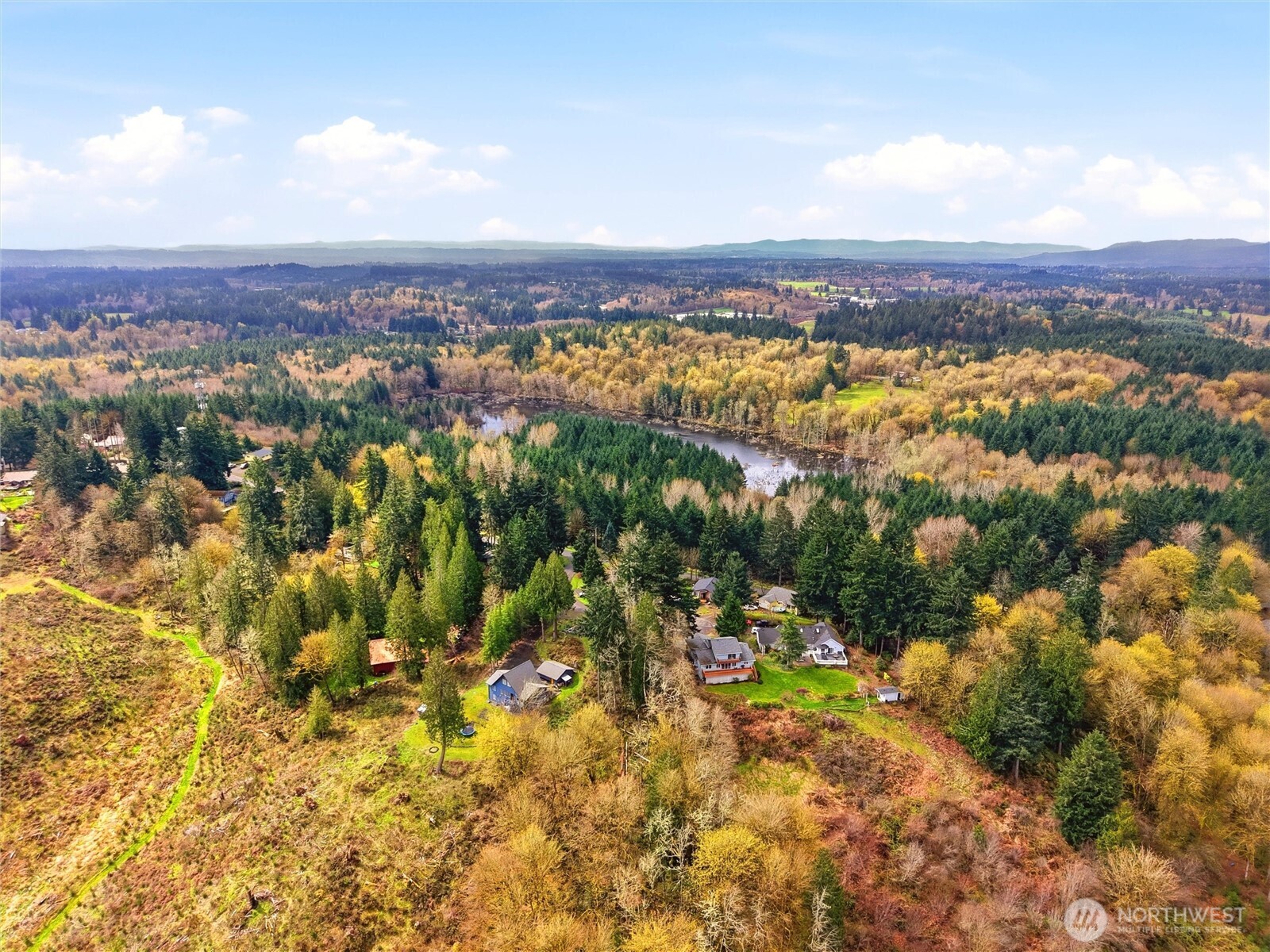 2411 Lakeview Court SW, Olympia, WA 98512