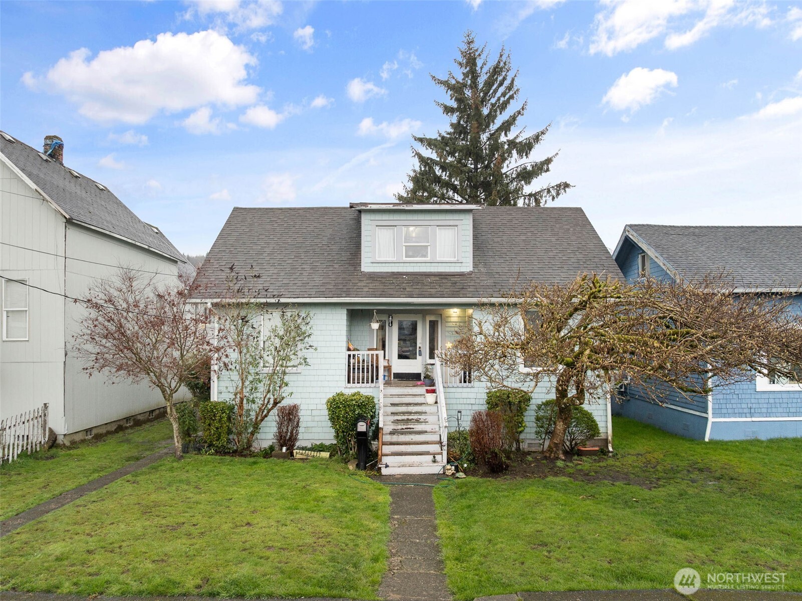 2719 Pacific Avenue , Hoquiam, WA 98550
