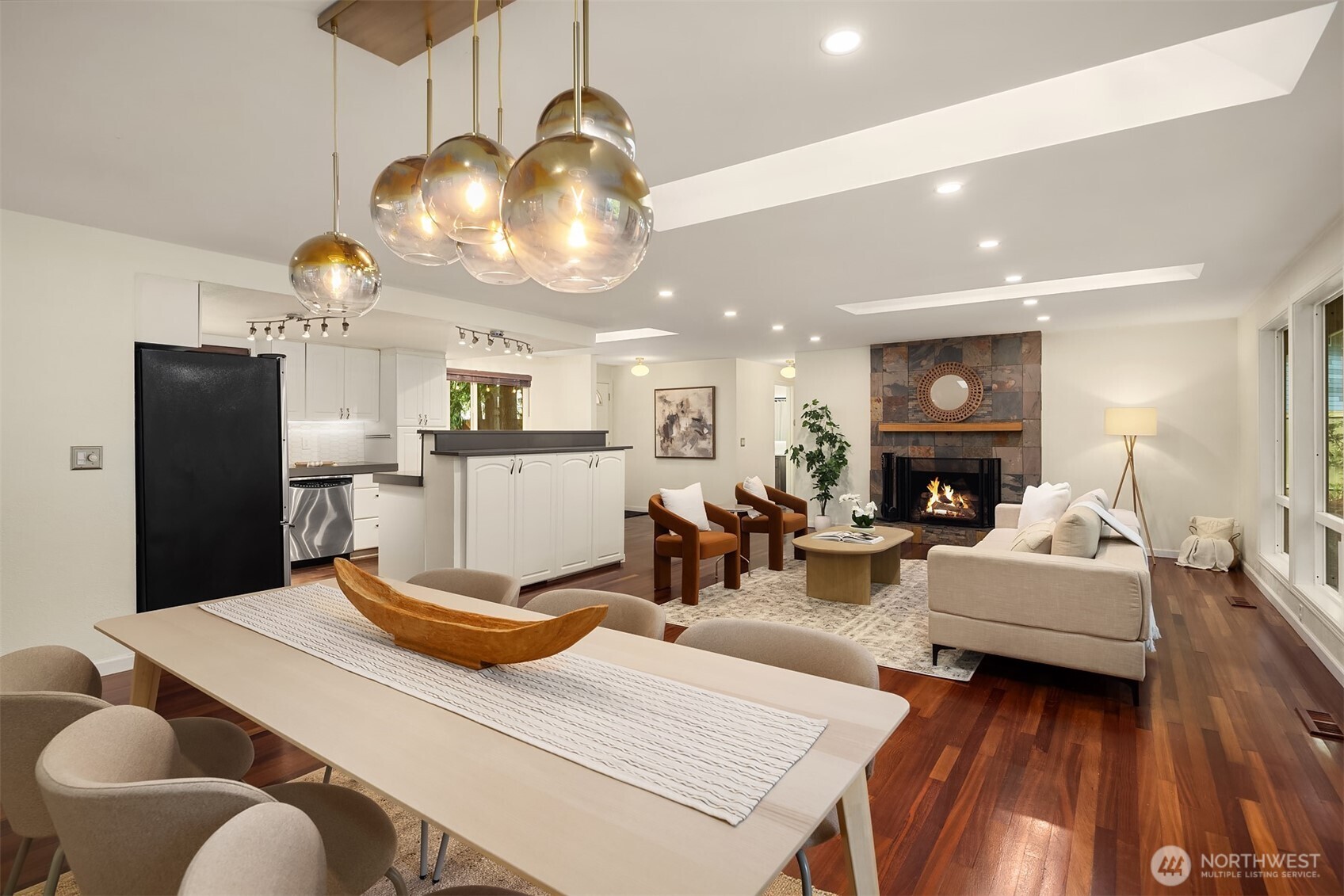 2310 216th Avenue SE, Sammamish, WA 98075