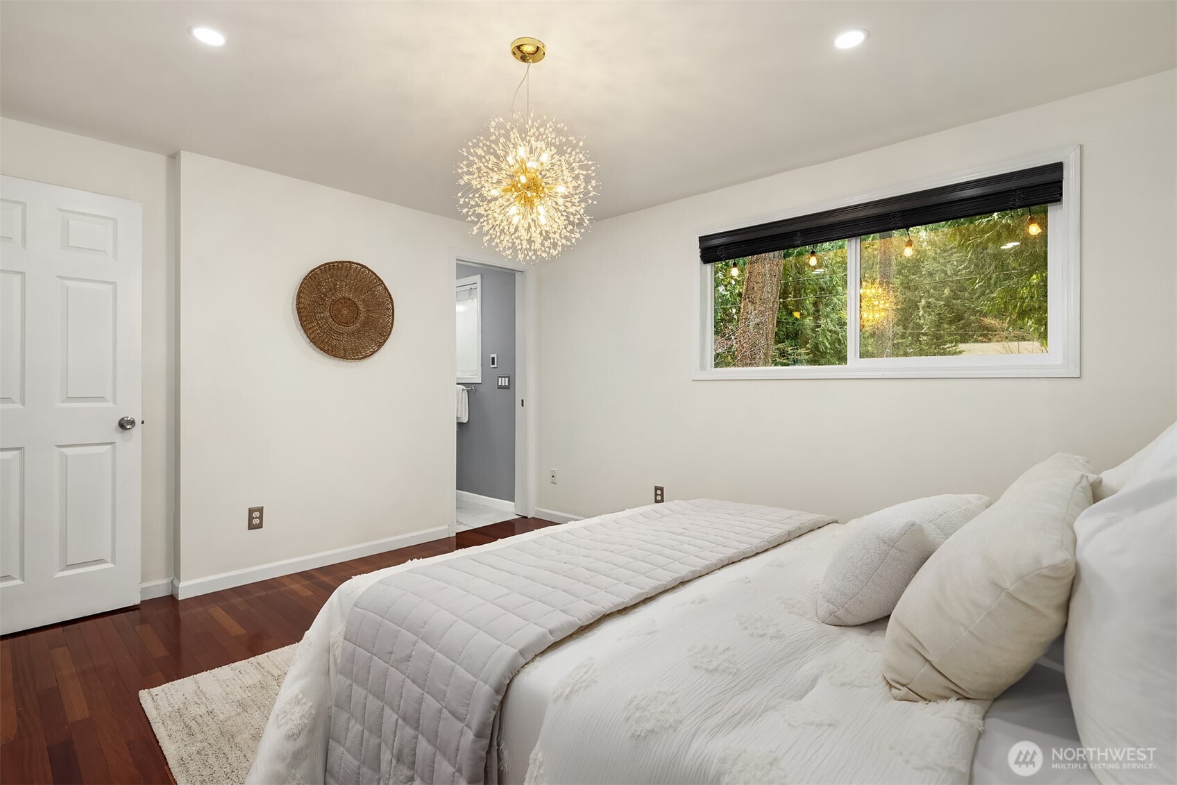 2310 216th Avenue SE, Sammamish, WA 98075